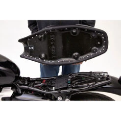 Corbin T-SP2-9-23-G Classic Gunfighter Seat For Triumph Speed Twin 900 (2023-) -Scootik Bike Shop corbin t sp2 9 23 g classic gunfighter seat image12