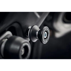 Evotech PRN012563-15 Swingarm Spools For Triumph Trident 660 (2021-) -Scootik Bike Shop evotech prn012563 15 swingarm spools image4