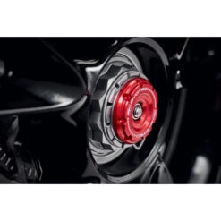 Evotech PRN013104-015485 Axle Sliders Kit For Triumph Speed Triple 1200 RS/RR (2021-) -Scootik Bike Shop evotech prn013104 015485 axle sliders kit image5