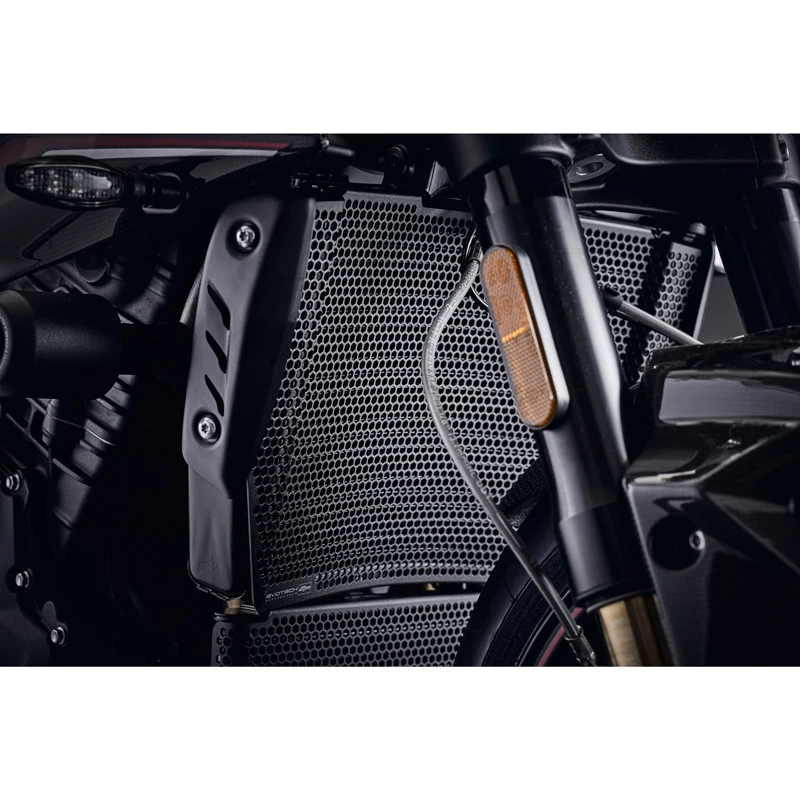 Evotech PRN013130 Radiator Guard For Triumph Speed Triple (2016-) 5 Evotech PRN013130 Radiator Guard For Triumph Speed Triple (2016-) - Image 3