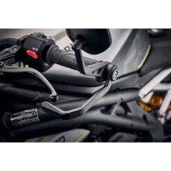 Evotech PRN001809-014335-015506-015509 Clutch Guard Kit For Triumph Speed Triple 1200 RS '21- 10 Evotech PRN001809-014335-015506-015509 Clutch Guard Kit For Triumph Speed Triple 1200 RS '21- -Scootik Bike Shop evotech prn014335 015506 015509 clutch guard kit image4