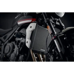 Evotech PRN015344 Radiator Guard, Black For Triumph Trident 660 (2021-) 11 Evotech PRN015344 Radiator Guard, Black For Triumph Trident 660 (2021-) -Scootik Bike Shop evotech prn015344 radiator guard black image4