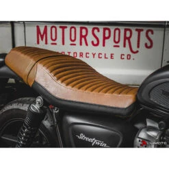 Luimoto 10152101 Vintage Classic Rider Seat Cover Triumph Street Twin (2016-) 13 Luimoto 10152101 Vintage Classic Rider Seat Cover Triumph Street Twin (2016-) -Scootik Bike Shop luimoto 10152101 classic passenger seat cover image4