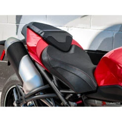 Luimoto 10161201 Sport Passenger Seat Cover For Triumph Speed Triple (2016-) 14 Luimoto 10161201 Sport Passenger Seat Cover For Triumph Speed Triple (2016-) -Scootik Bike Shop luimoto 10161201 sport passenger seat cover image5