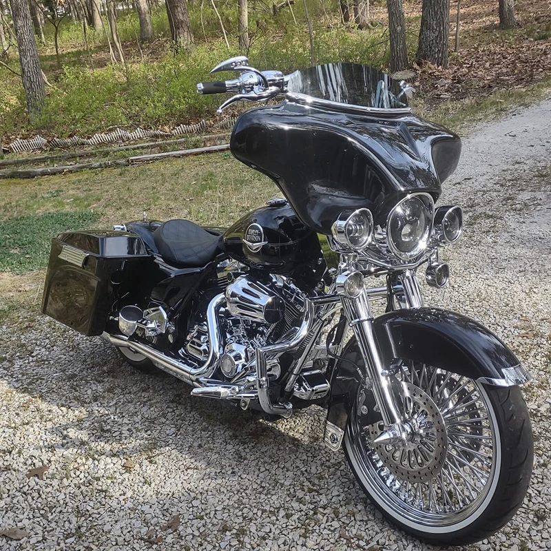 Reckless Motorcycles Batwing Fairing With Stereo For Heritage Softail 6 Reckless Motorcycles Batwing Fairing With Stereo For Heritage Softail - Image 4