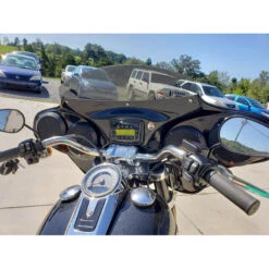 Reckless Motorcycles Batwing Fairing With Stereo For Sport Glide -Scootik Bike Shop reckless hdsg batwing fairing stereo sport glide image4