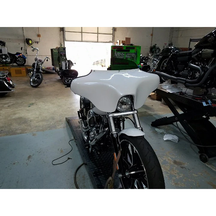 Reckless Motorcycles Batwing Fairing With Stereo Dyna Breakout 6 Reckless Motorcycles Batwing Fairing With Stereo Dyna Breakout - Image 4