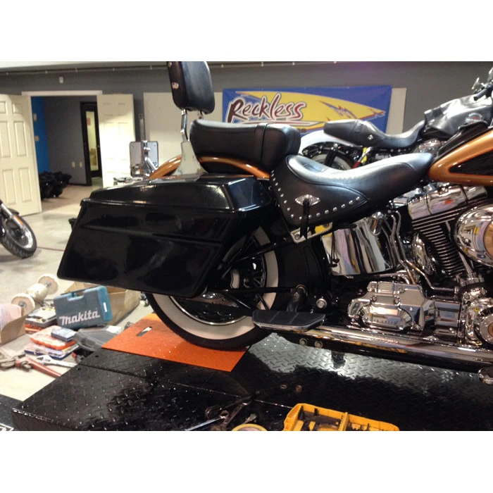 Reckless Motorcycles DELUXESB Saddlebags Kit For Harley-Davidson Softail Deluxe 6 Reckless Motorcycles DELUXESB Saddlebags Kit For Harley-Davidson Softail Deluxe - Image 4