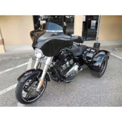 Reckless Motorcycles Batwing Fairing With Stereo For Freewheeler 16 Reckless Motorcycles Batwing Fairing With Stereo For Freewheeler -Scootik Bike Shop reckless motorcycles hdfwessdd batwing fairing image8