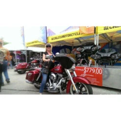 Reckless Motorcycles Batwing Fairing With Stereo Harley Switchback Models 12 Reckless Motorcycles Batwing Fairing With Stereo Harley Switchback Models -Scootik Bike Shop reckless motorcycles hdsback batwing fairing image8