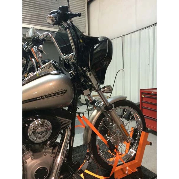 Reckless Motorcycles Batwing Fairing With Stereo Harley Softail Standard (1998-2008) 5 Reckless Motorcycles Batwing Fairing With Stereo Harley Softail Standard (1998-2008) - Image 3