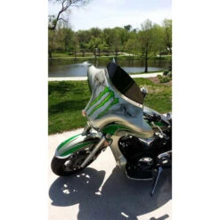 Reckless Motorcycles VS13S Batwing Fairing With Stereo For Yamaha V-Star 1300 (2007-) -Scootik Bike Shop reckless motorcycles vs13s batwing fairing image8