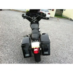 TKY HD Style Quick Release Hard Saddlebags, 23 Liter For Harley-Davidson Sportster -Scootik Bike Shop tky quick release saddlebags sportster image10