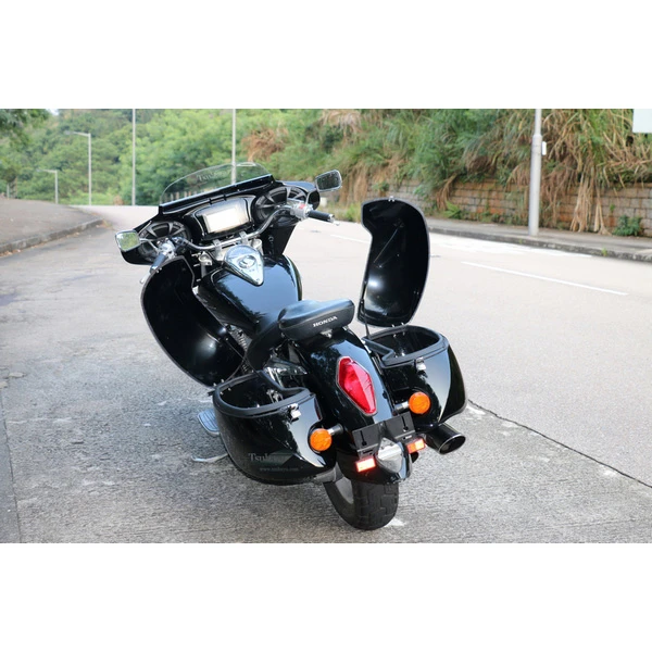 TKY Boox One Storage Fairing With Amp, Bluetooth Remote And 6" X 9" Speakers 6 TKY Boox One Storage Fairing With Amp, Bluetooth Remote And 6" X 9" Speakers - Image 4