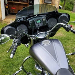 Reckless Motorcycles VS13S Batwing Fairing With Stereo For Yamaha V-Star 1300 (2007-) -Scootik Bike Shop yamaha vstar1300 reckless batwing fairing 2